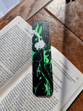 Marque-page furry renarde dragonne blanc vert noir – créature fantasy, signet original, cadeau lecteur, accessoire livre