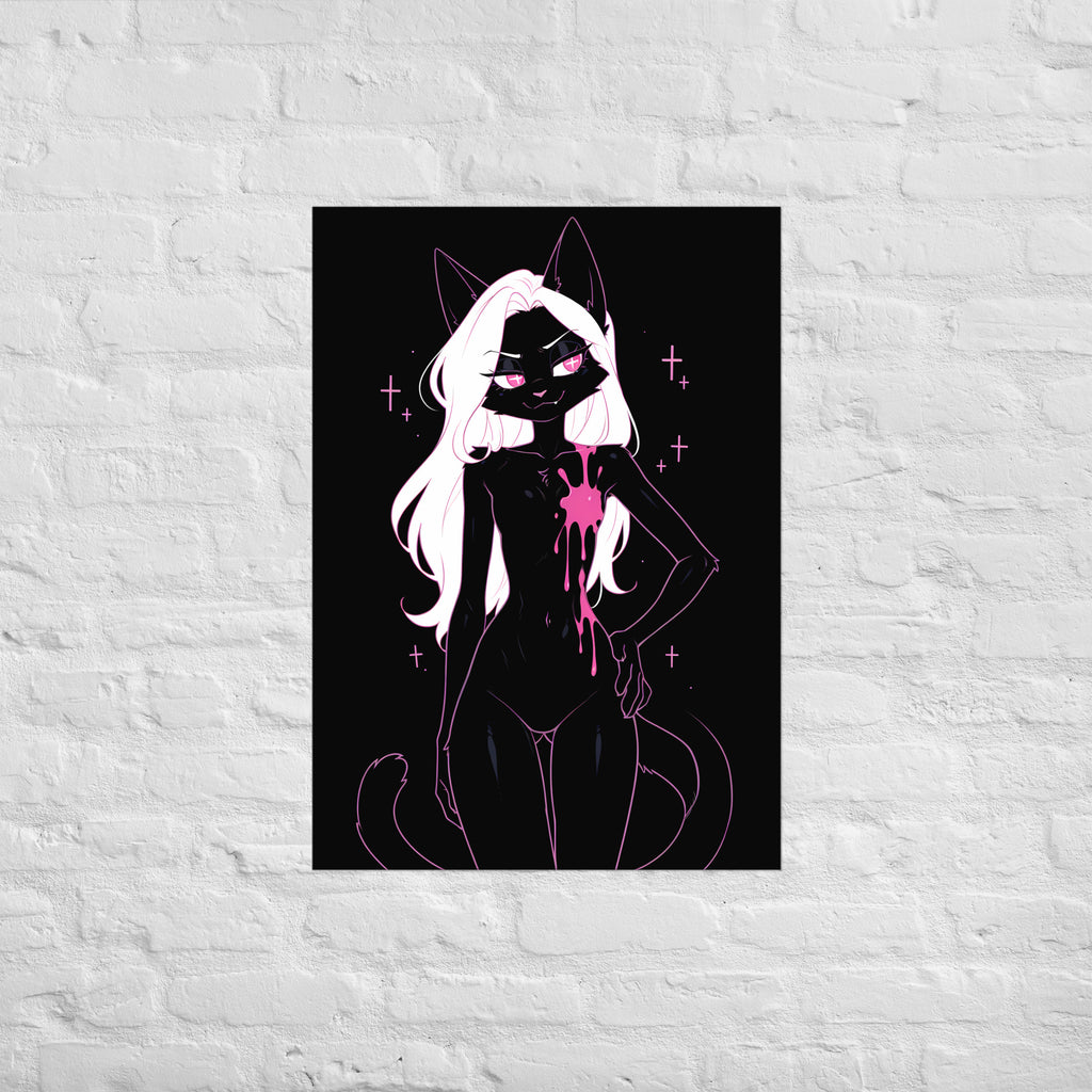 Poster dark fantasy Belladone, chatte anthropomorphe noire, pupilles en forme de croix rose, sourire en coin – affiche encadrée au format A1