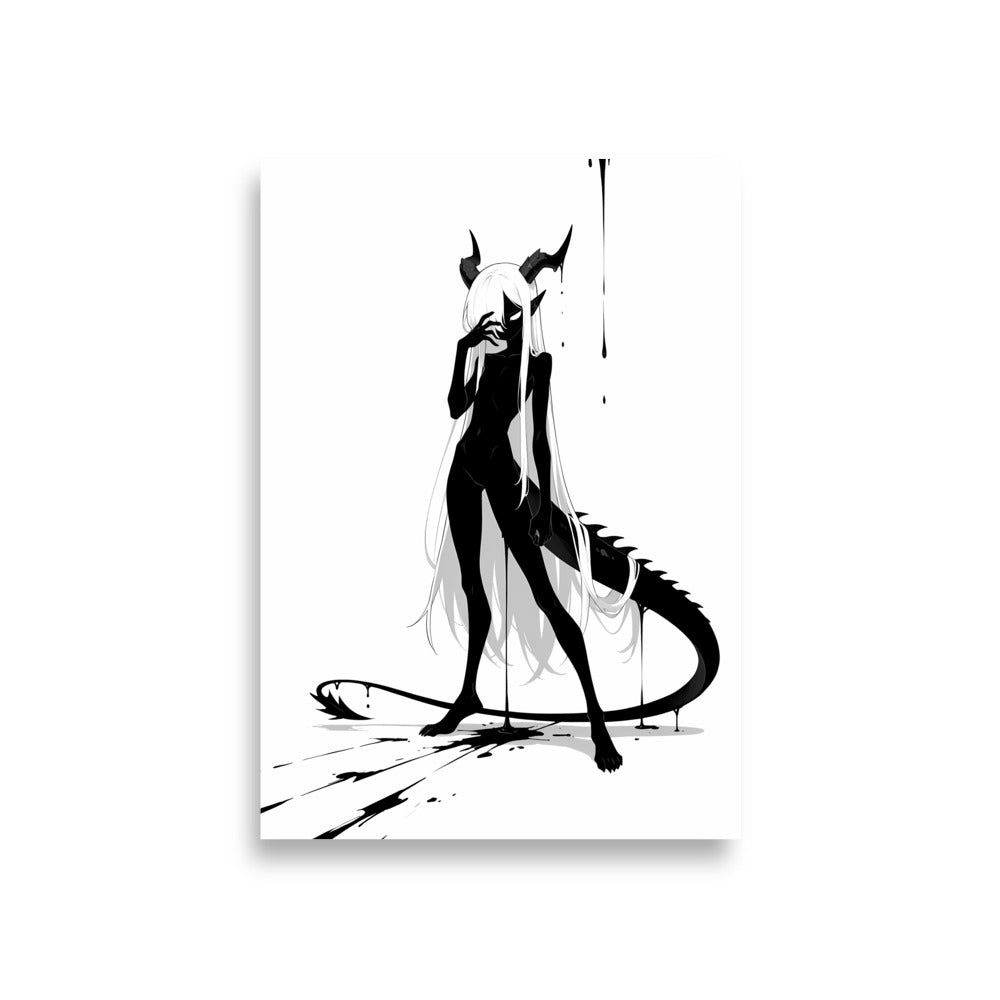 Affiche dark fantasy Vestigia, dragon anthropomorphe noir et blanc, penchée en avant avec une longue traînée d'encre au sol – format A1