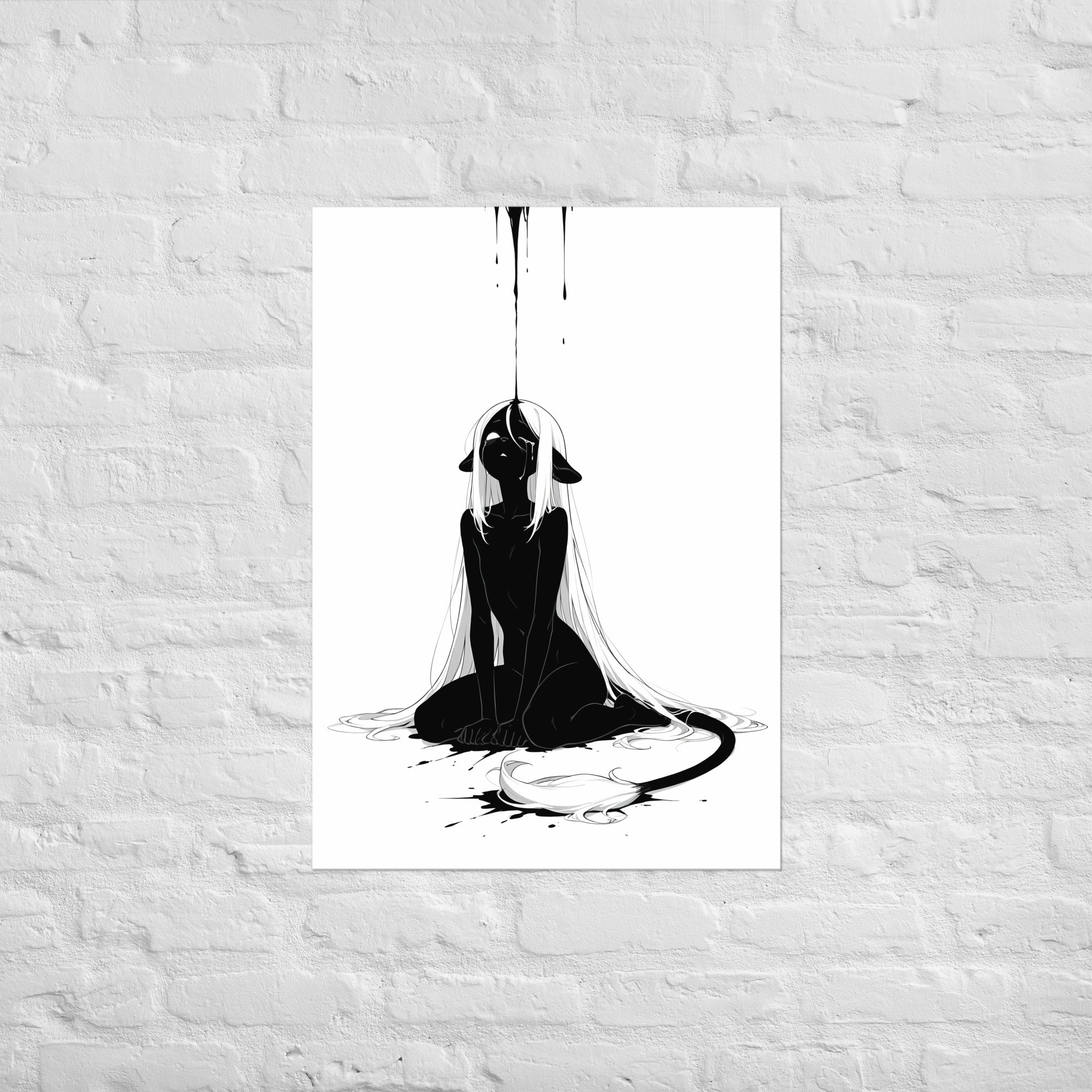 Affiche dark fantasy Ternelle, lionne anthropomorphe noir et blanc recroquevillée au sol recevant une pluie d'encre, tête levée, collection Les silences qu'on porte – format A1