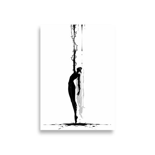 Affiche dark fantasy Abyssia, pieuvre anthropomorphe noir et blanc adossée à une liane épineuse, ronce enroulée autour de l'avant-bras, collection Les silences qu'on porte