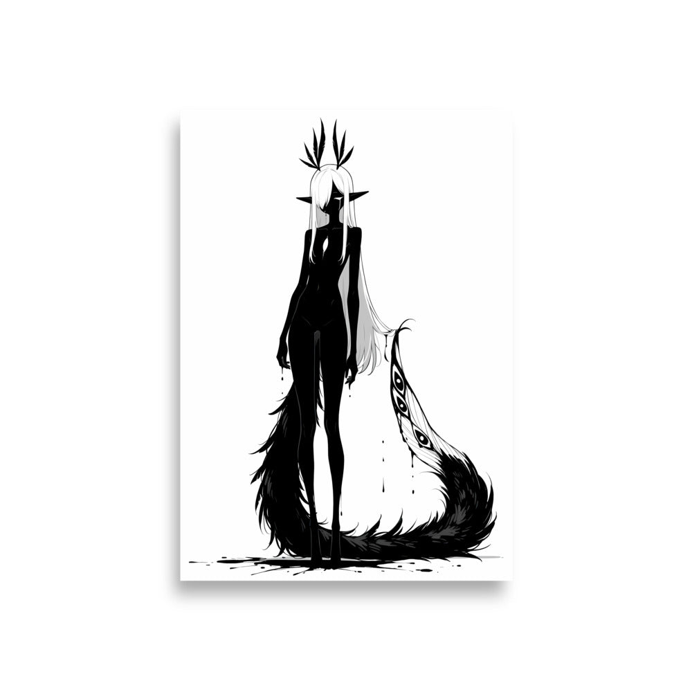 Affiche dark fantasy Pâlore, paon anthropomorphe noir et blanc debout de face, traîne moitié sombre moitié pâle marquée de trois yeux, collection Les silences qu'on porte
