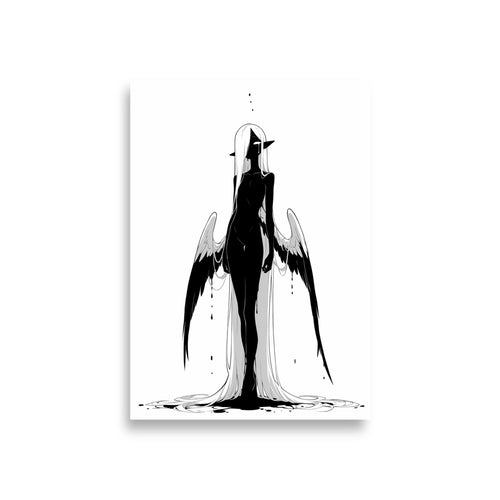 Affiche dark fantasy Adieva, cygne anthropomorphe noir et blanc debout symétrique, ailes fines et acerées recourbées vers le bas, pluie d'encre sur la tête, collection Les silences qu'on porte