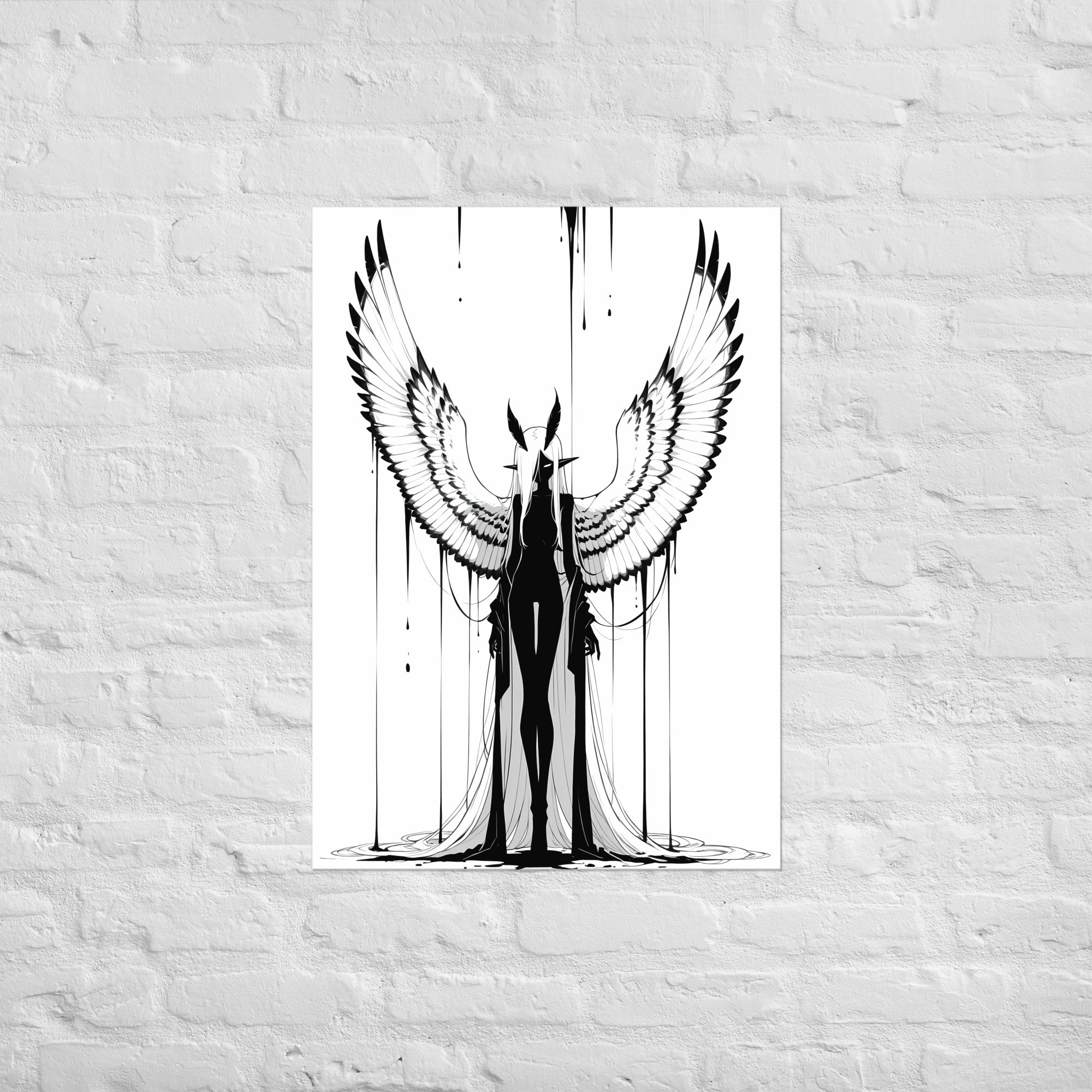 Affiche dark fantasy Nyctée, chouette anthropomorphe noir et blanc ailes claires déployées en V au-dessus de la tête, encre en cercles au sol, collection Les silences qu'on porte – format A1
