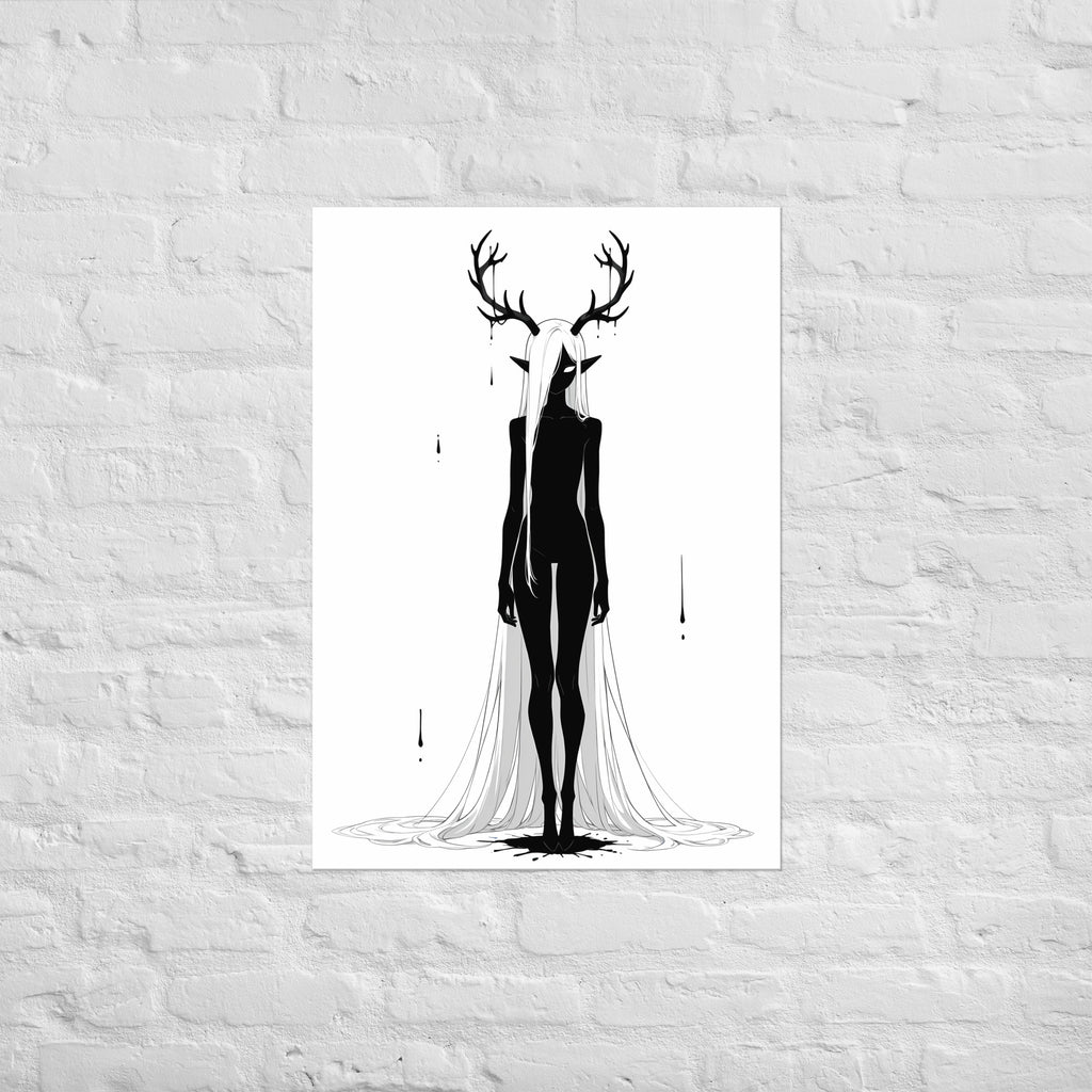 Affiche dark fantasy Doléa, biche anthropomorphe noir et blanc debout robe blanche s'étalant largement au sol, bois dégoulinants d'encre, collection Les silences qu'on porte – format A1