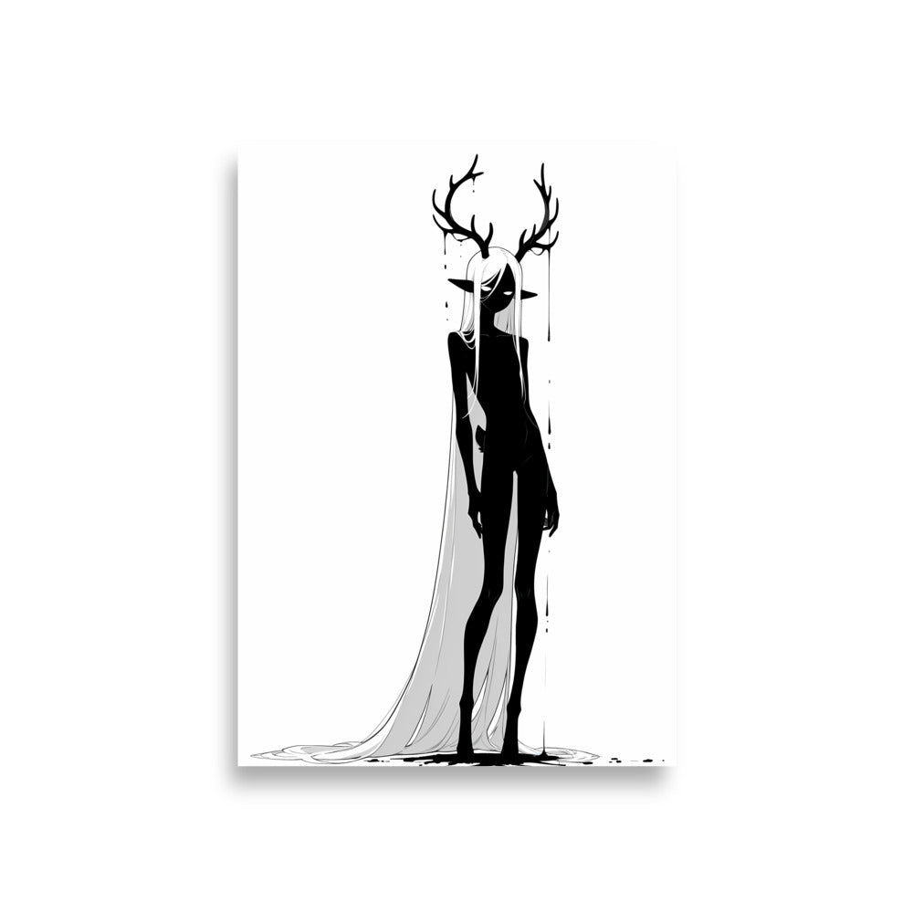 Affiche dark fantasy Doléa, biche anthropomorphe noir et blanc corps légèrement tourné, main repliée près de la hanche, robe drapée asymétrique, collection Les silences qu'on porte