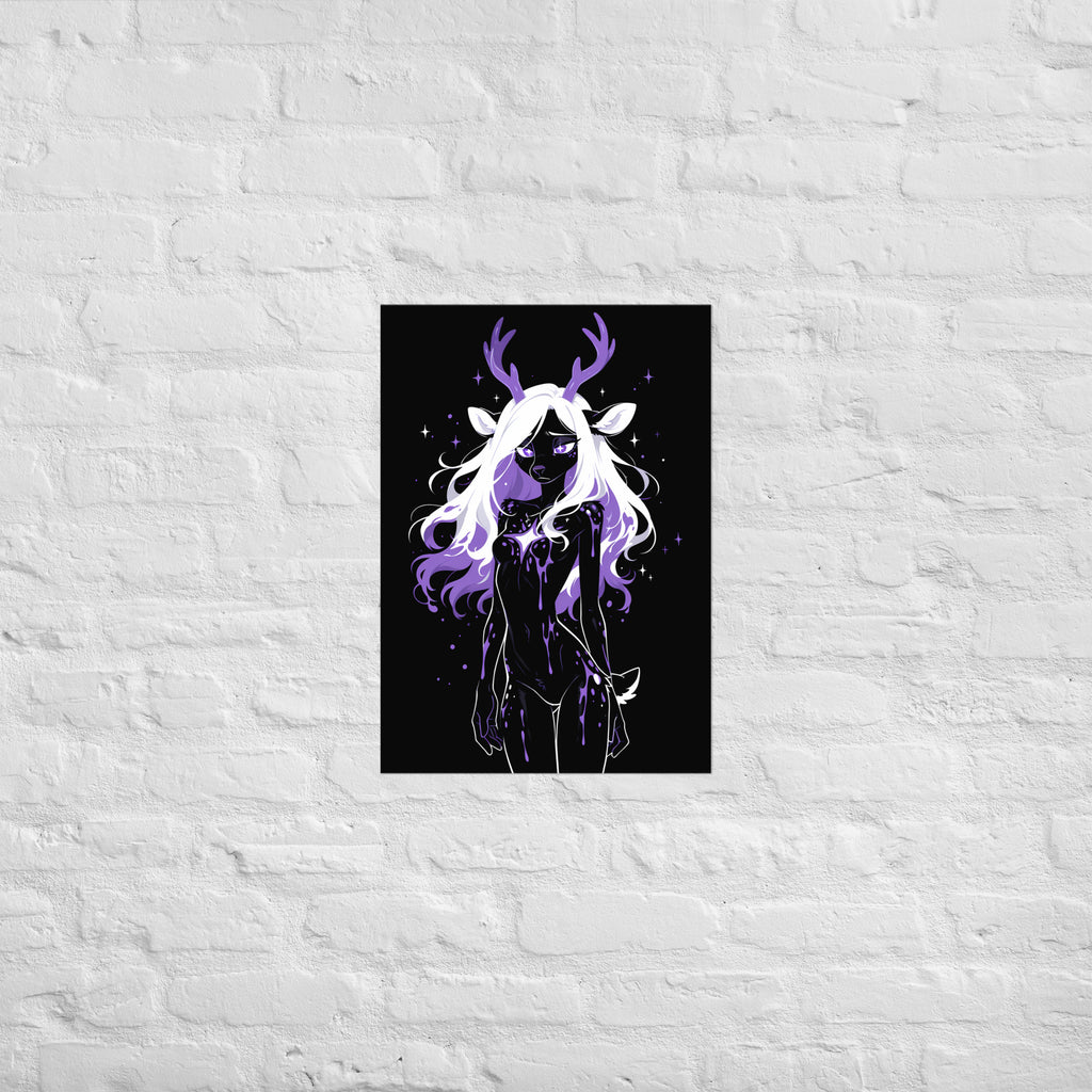 Poster dark fantasy Améthia, biche anthropomorphe noire, halo violet dense derrière la crinière, mains jointes – affiche encadrée au format A2