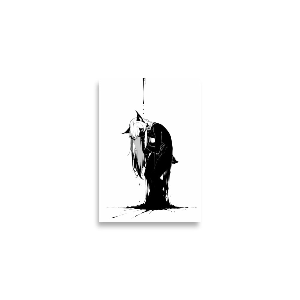Affiche dark fantasy Lucidia, lynx anthropomorphe noir et blanc, repliée sur elle-même, corps se dissolvant en encre, collection Les silences qu'on porte – format A2