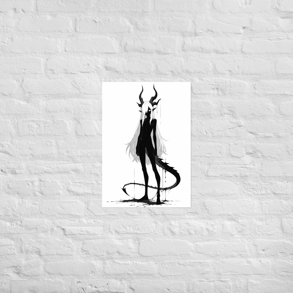 Affiche dark fantasy Vestigia, dragon anthropomorphe noir et blanc, debout avec des cornes ruisselantes d'encre – format A2