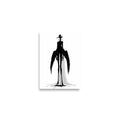 Affiche dark fantasy Attendrie, grue anthropomorphe noir et blanc debout ailes horizontales, encre ruisselant sur toute la silhouette, collection Les silences qu'on porte