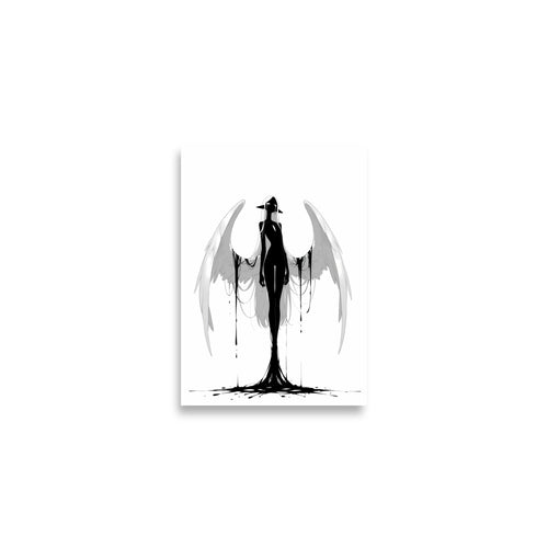 Affiche dark fantasy Adieva, cygne anthropomorphe noir et blanc debout ailes pâles déployées, encre s'échappant à la jointure des ailes, collection Les silences qu'on porte