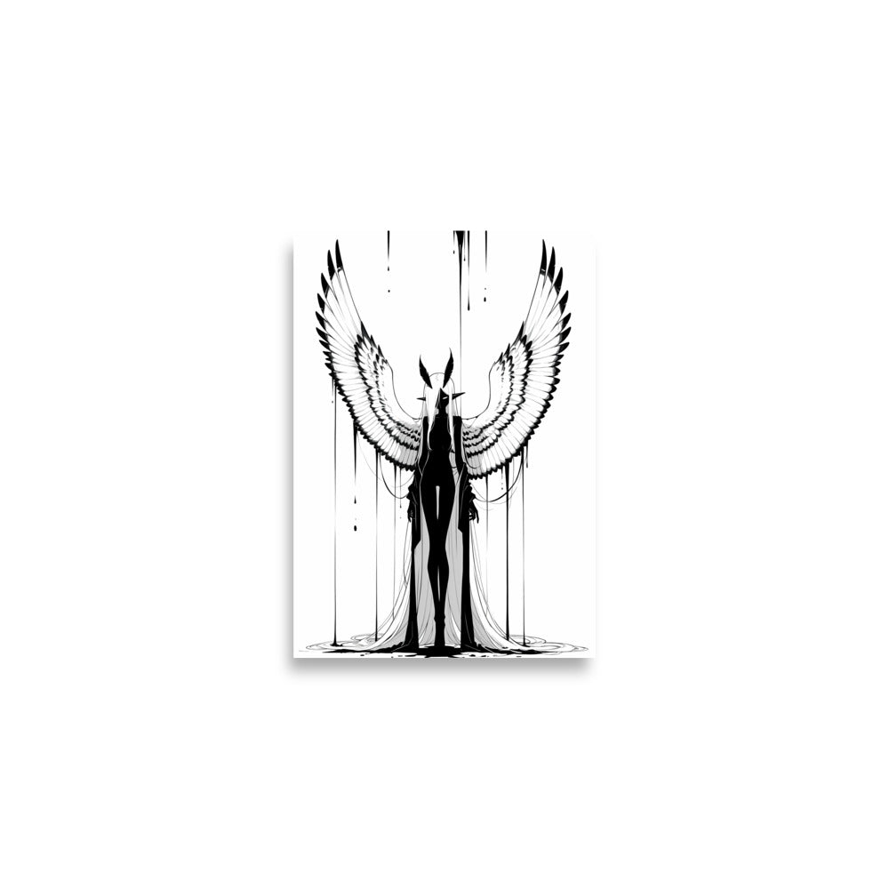 Affiche dark fantasy Nyctée, chouette anthropomorphe noir et blanc ailes claires déployées en V au-dessus de la tête, encre en cercles au sol, collection Les silences qu'on porte