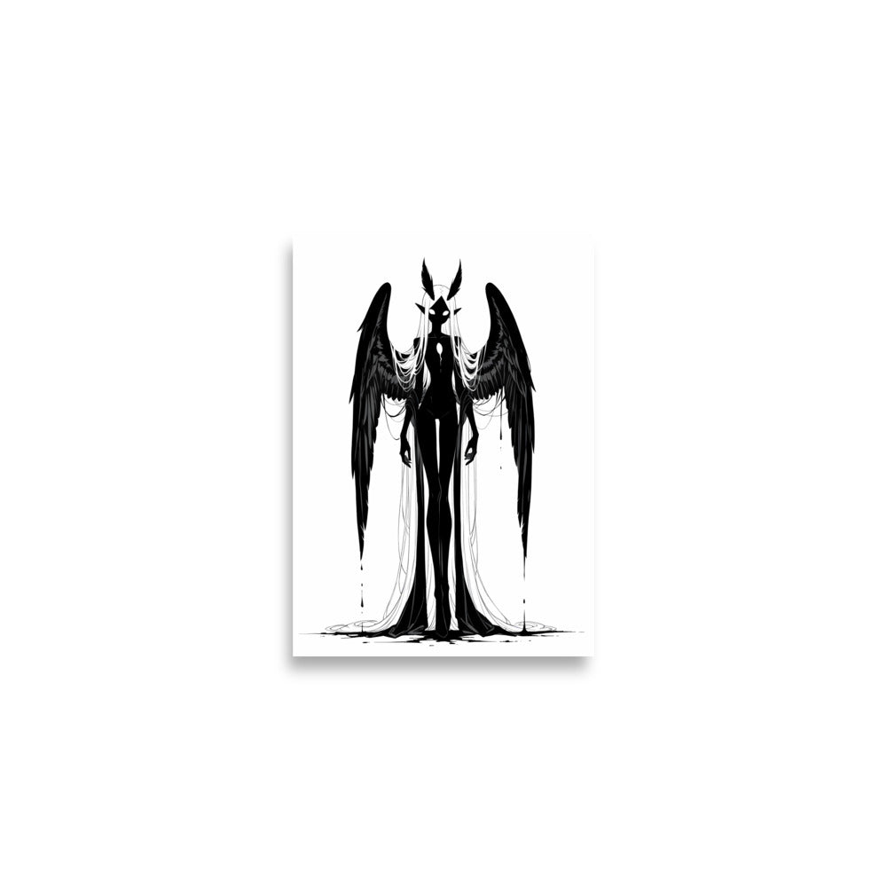 Affiche dark fantasy Nyctée, chouette anthropomorphe noir et blanc ailes noires aux extrémités recourbées, cheveux en rideaux sur les épaules, collection Les silences qu'on porte