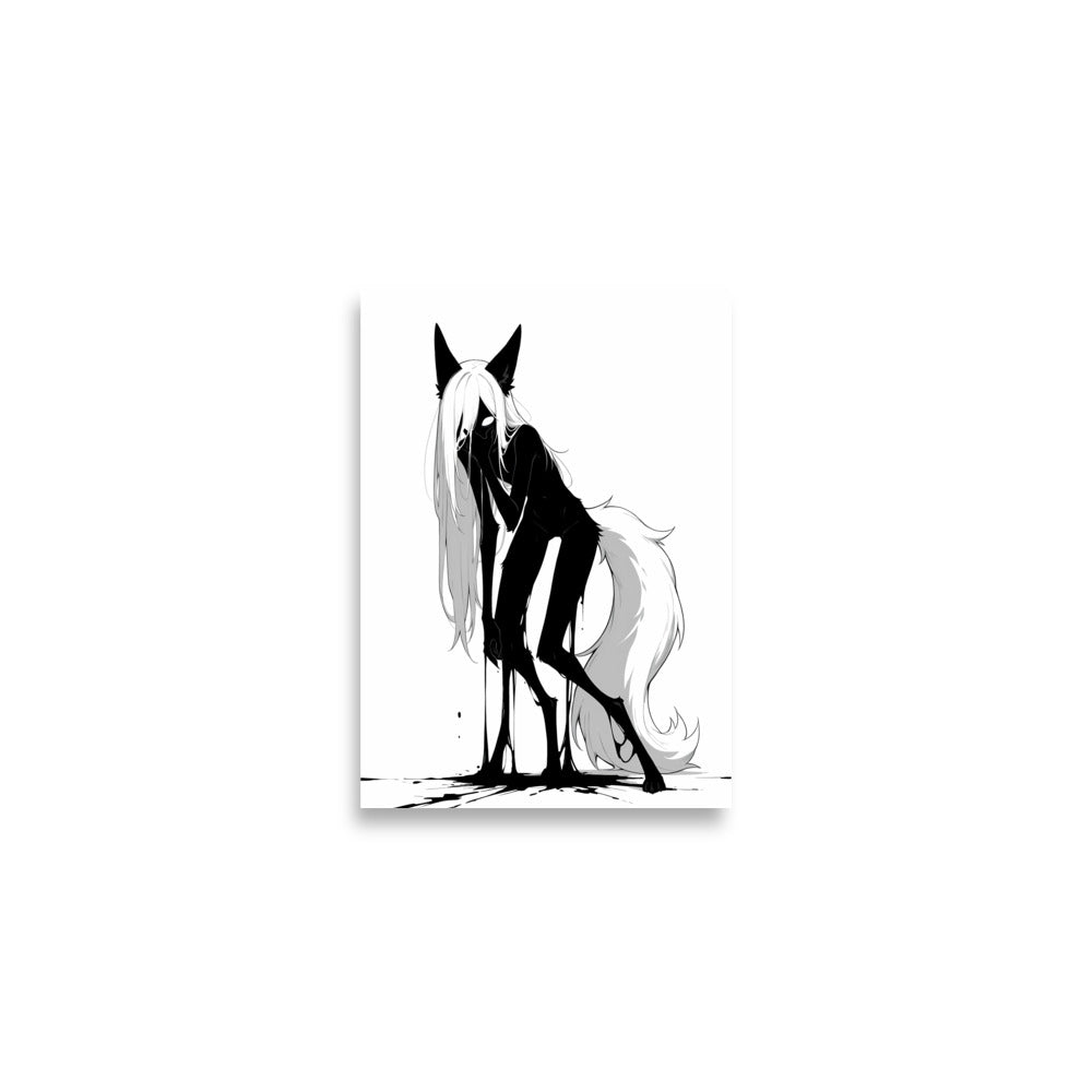 Affiche dark fantasy Écholane, louve anthropomorphe noir et blanc à quatre pattes mains jointes devant le museau, queue touffue en cercle, collection Les silences qu'on porte
